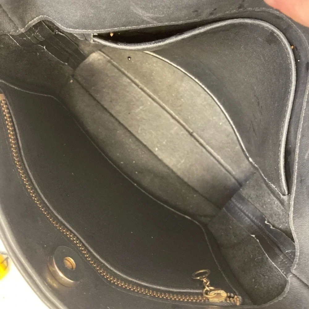 Coach vintage Equestrian Slim Bucket | 9806 | Black glovetan leather